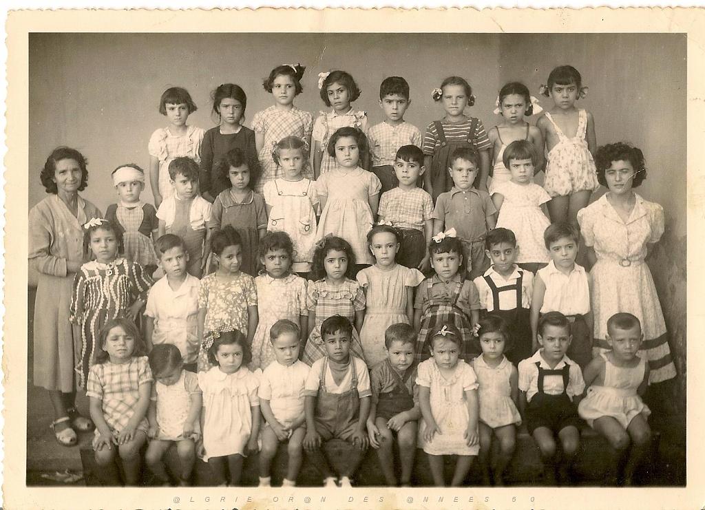 ecole Garderies d'enfants Eté  Algérie1949.jpg